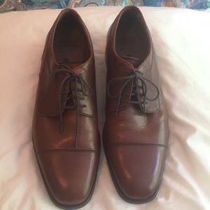 Men’s Johnston & Murphy size 10M brown leather